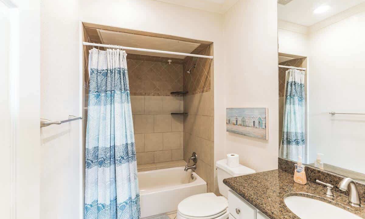 Photo of Bathroom in Galveston
