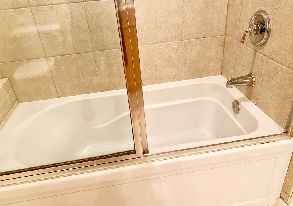 Photo of Bathroom in Arcadian Shores