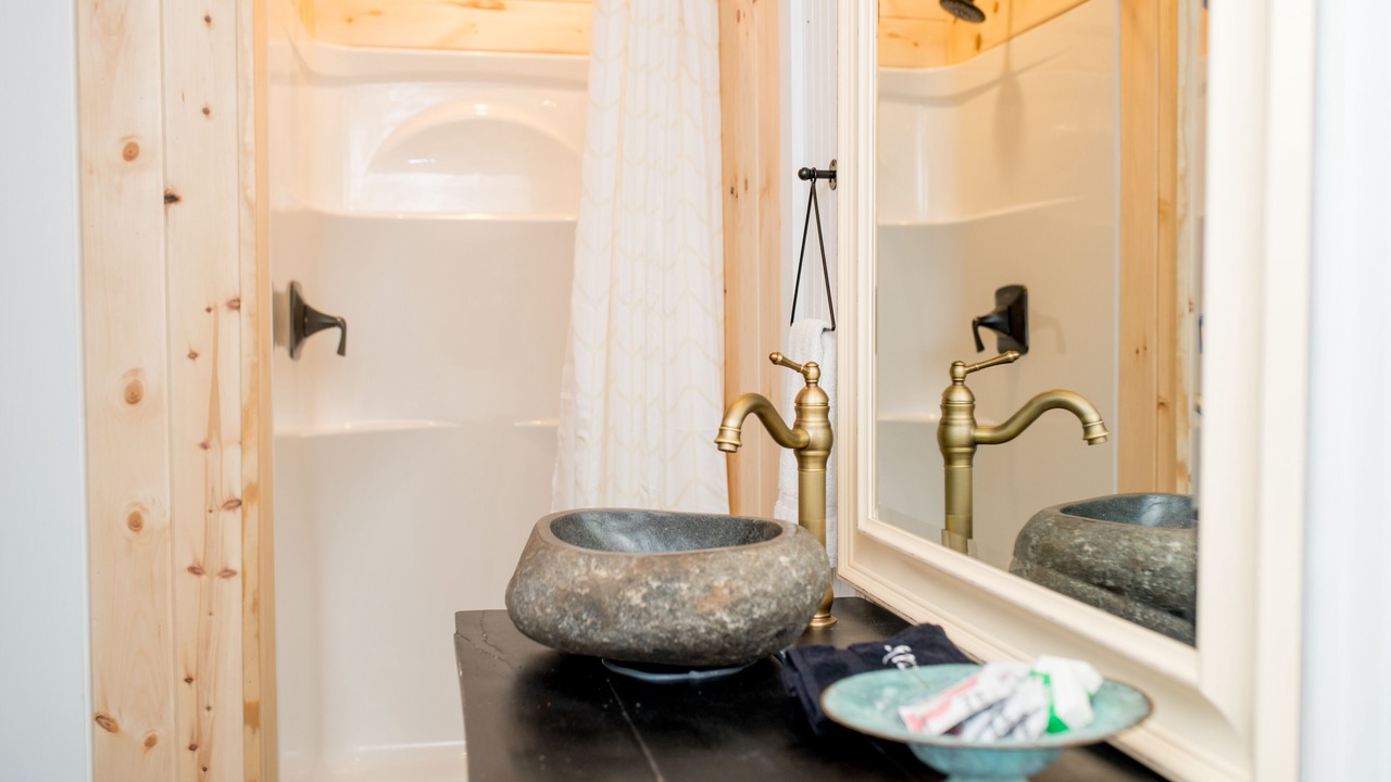 Photo of Bathroom in Summerville Historic District