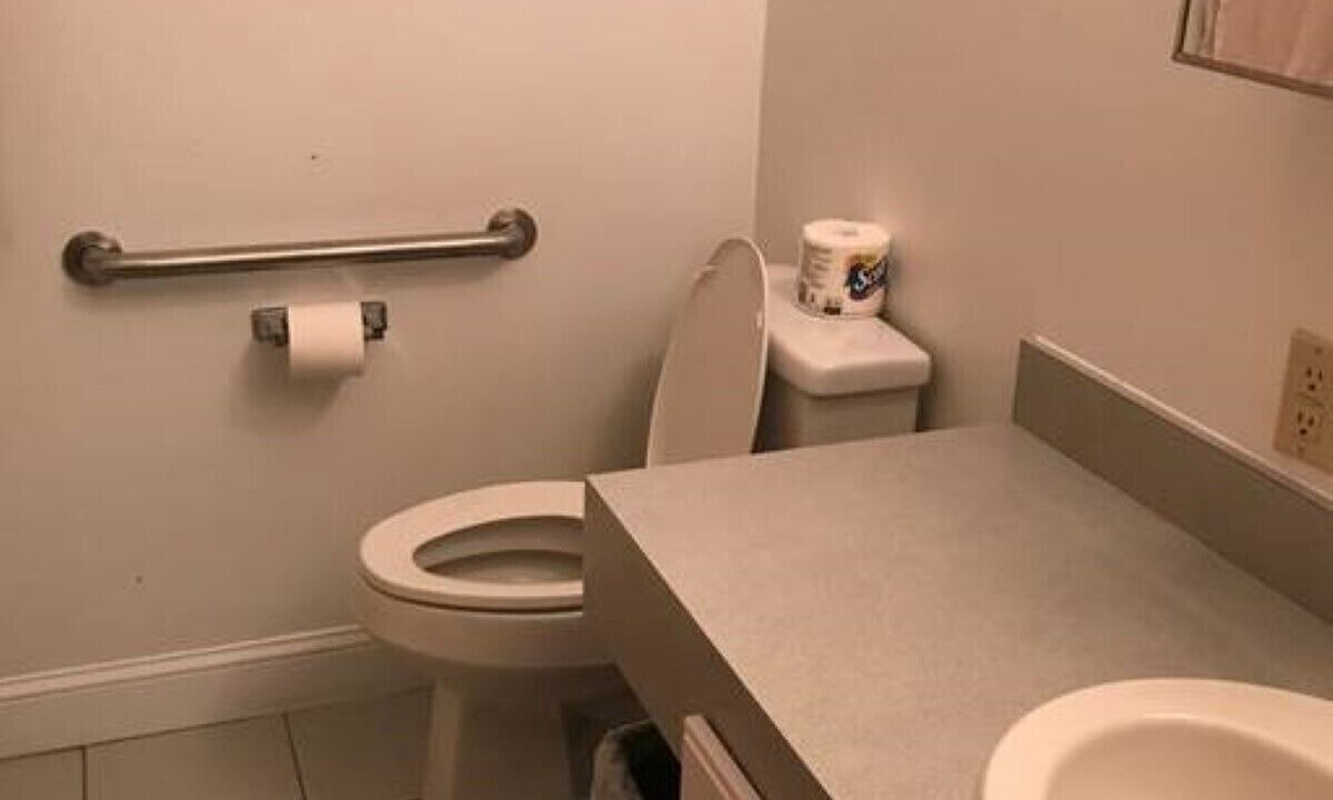 Photo of Bathroom in Gettysburg