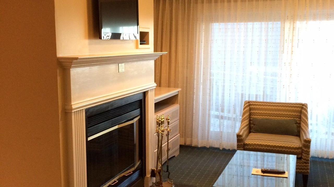 Photo of Livingroom in Westbrook Center