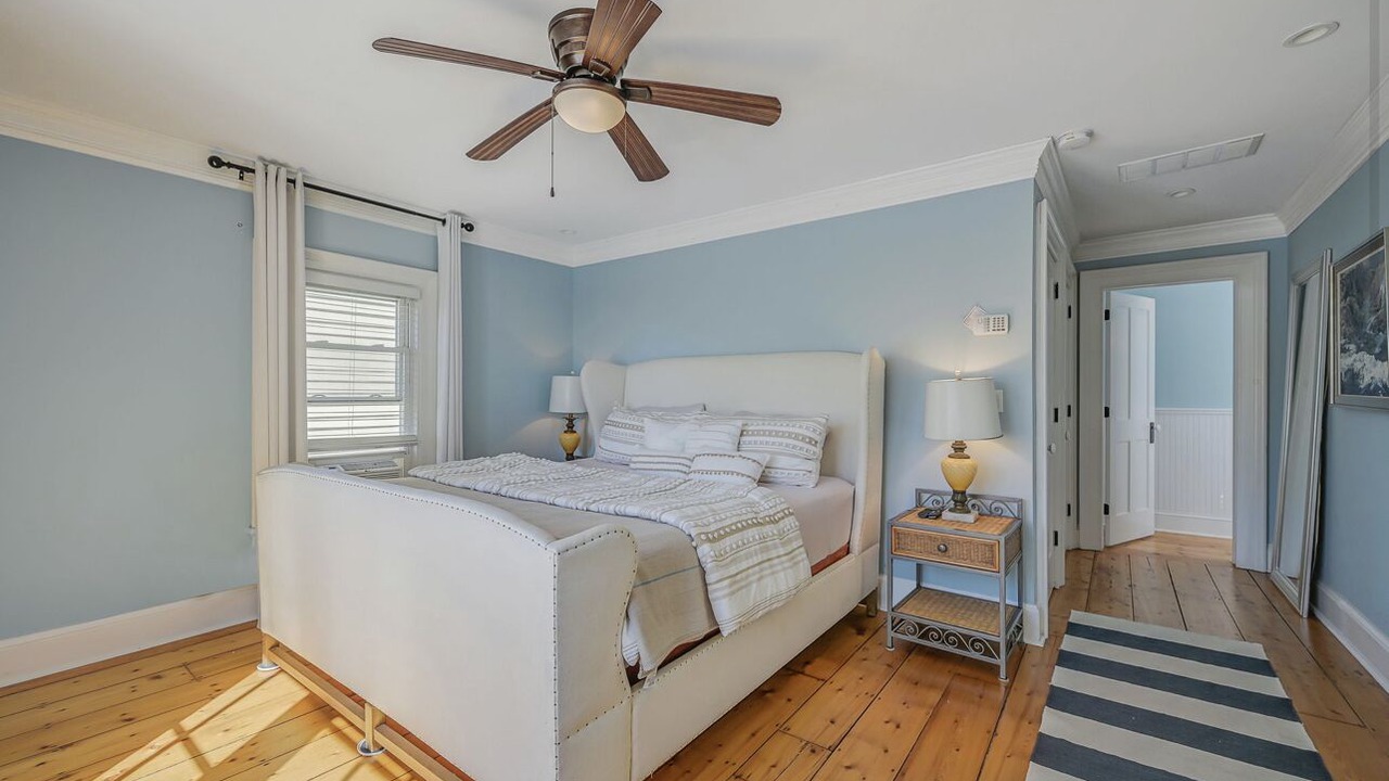 Photo of Bedroom in Greenport