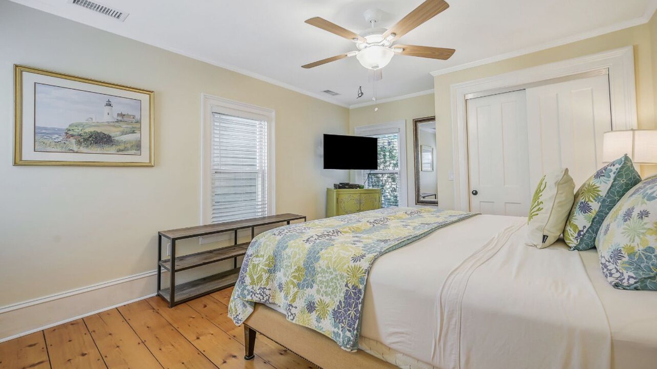 Photo of Bedroom in Greenport