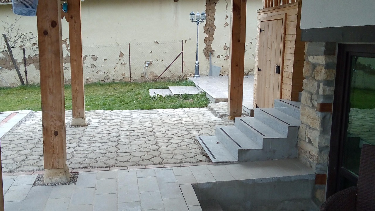 Photo of Patio Balcony in Popovo