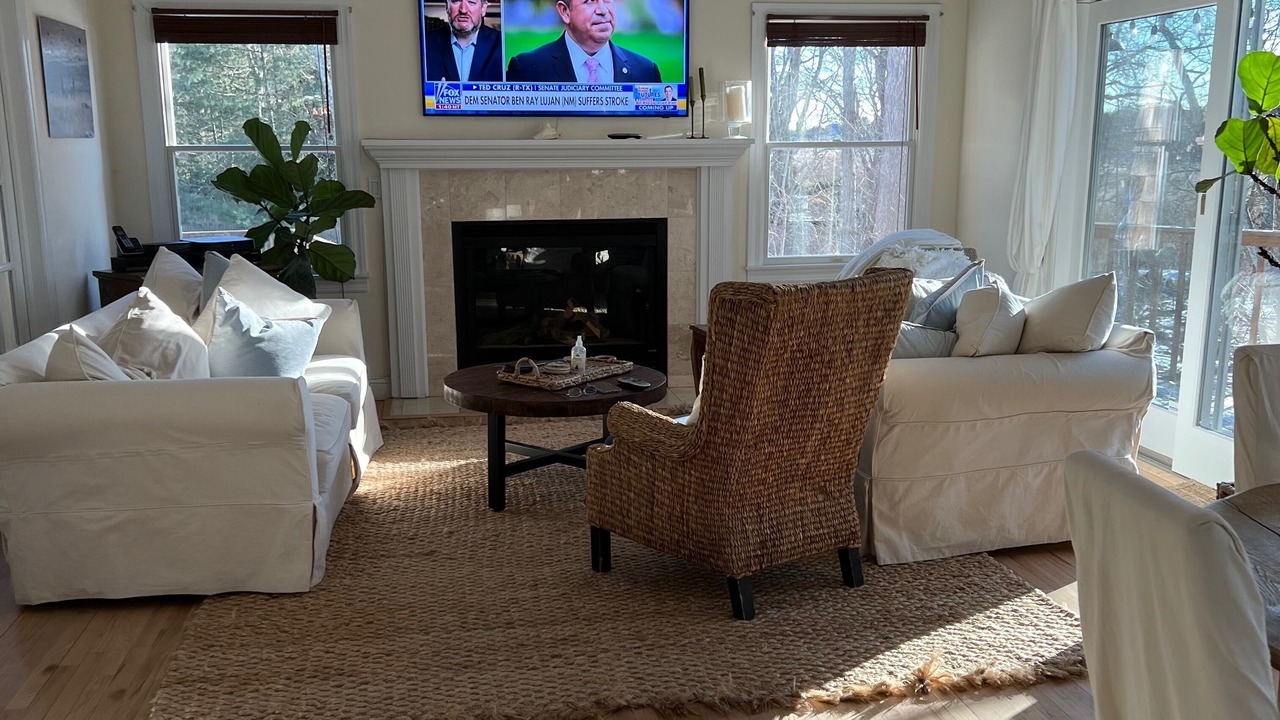 Photo of Livingroom in Westhampton
