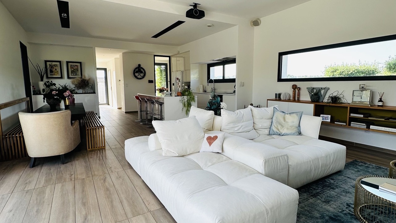 Photo of Livingroom in Montelimar