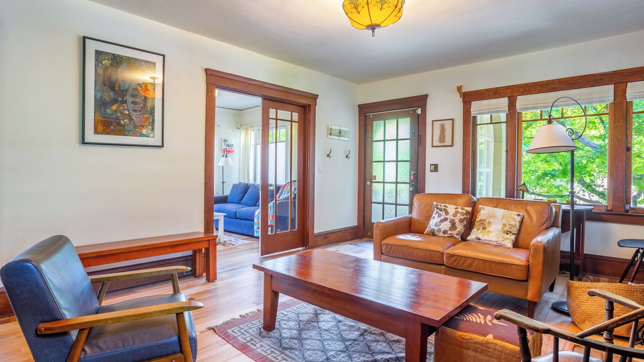 Photo of Livingroom in South Berkeley