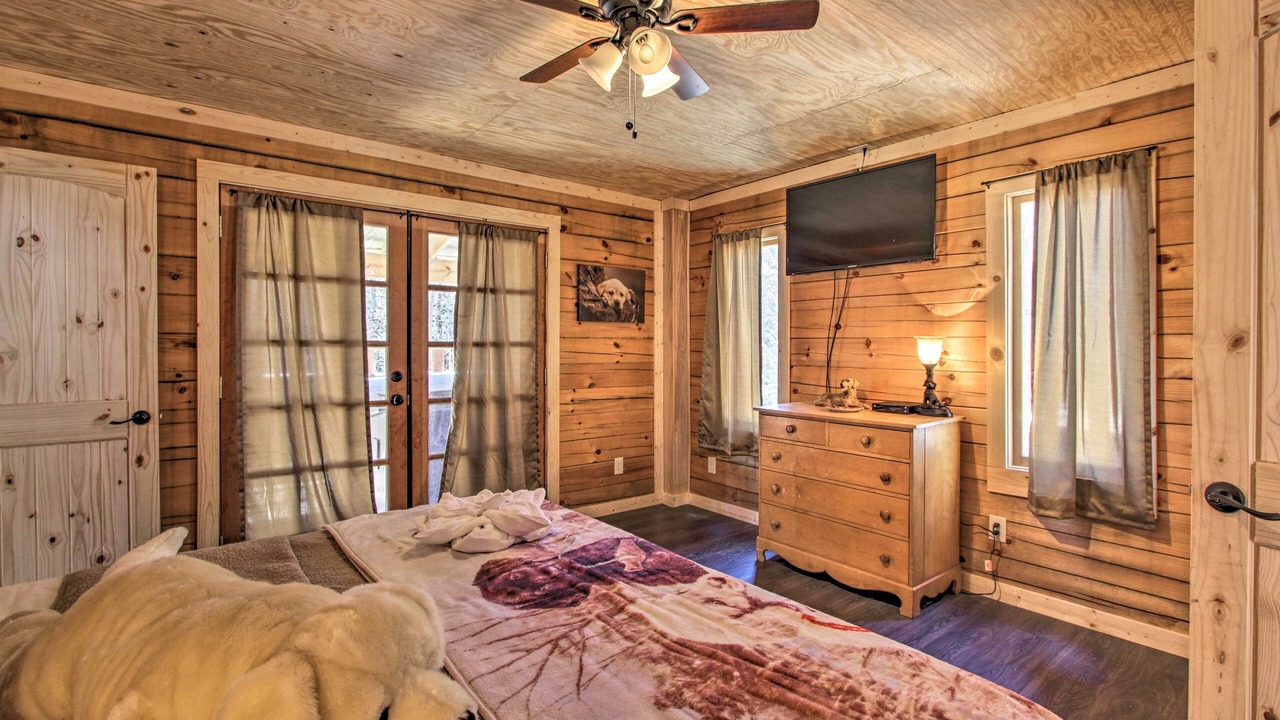Photo of Bedroom in Chalet Village North