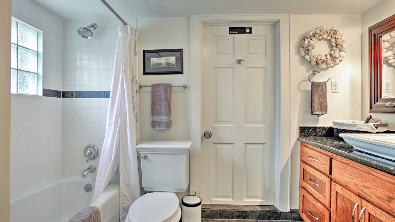 Photo of Bathroom in Broadmoor