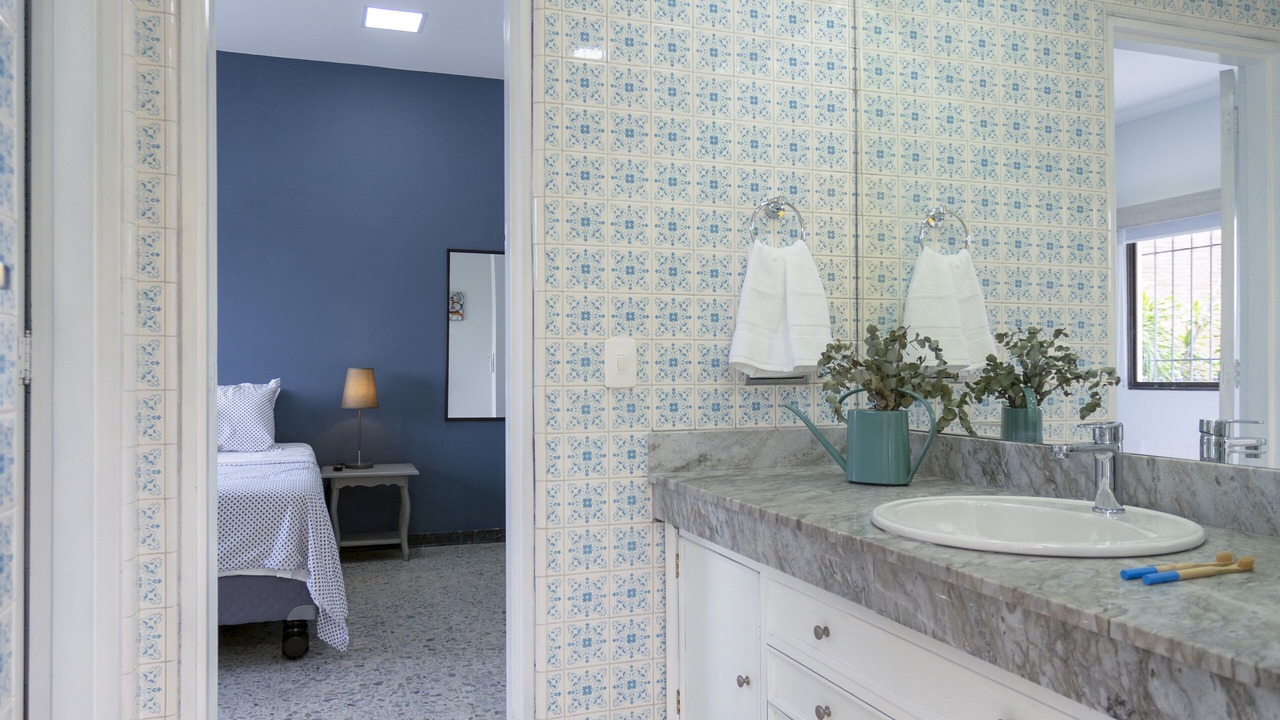Photo of Bathroom in Cali