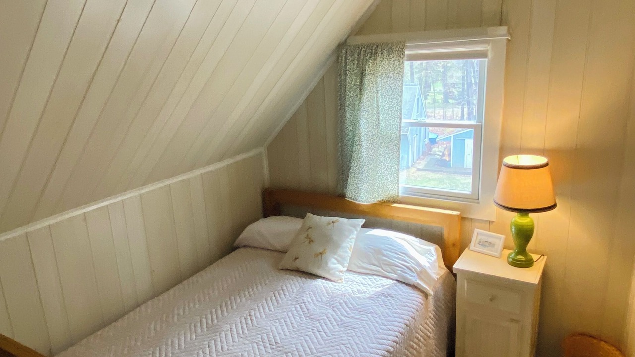 Photo of Bedroom in Onekama