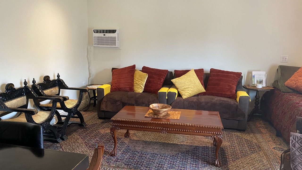 Photo of Livingroom in Wilshire Montana