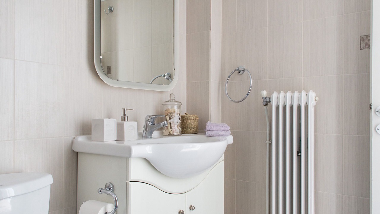 Photo of Bathroom in Monastiraki