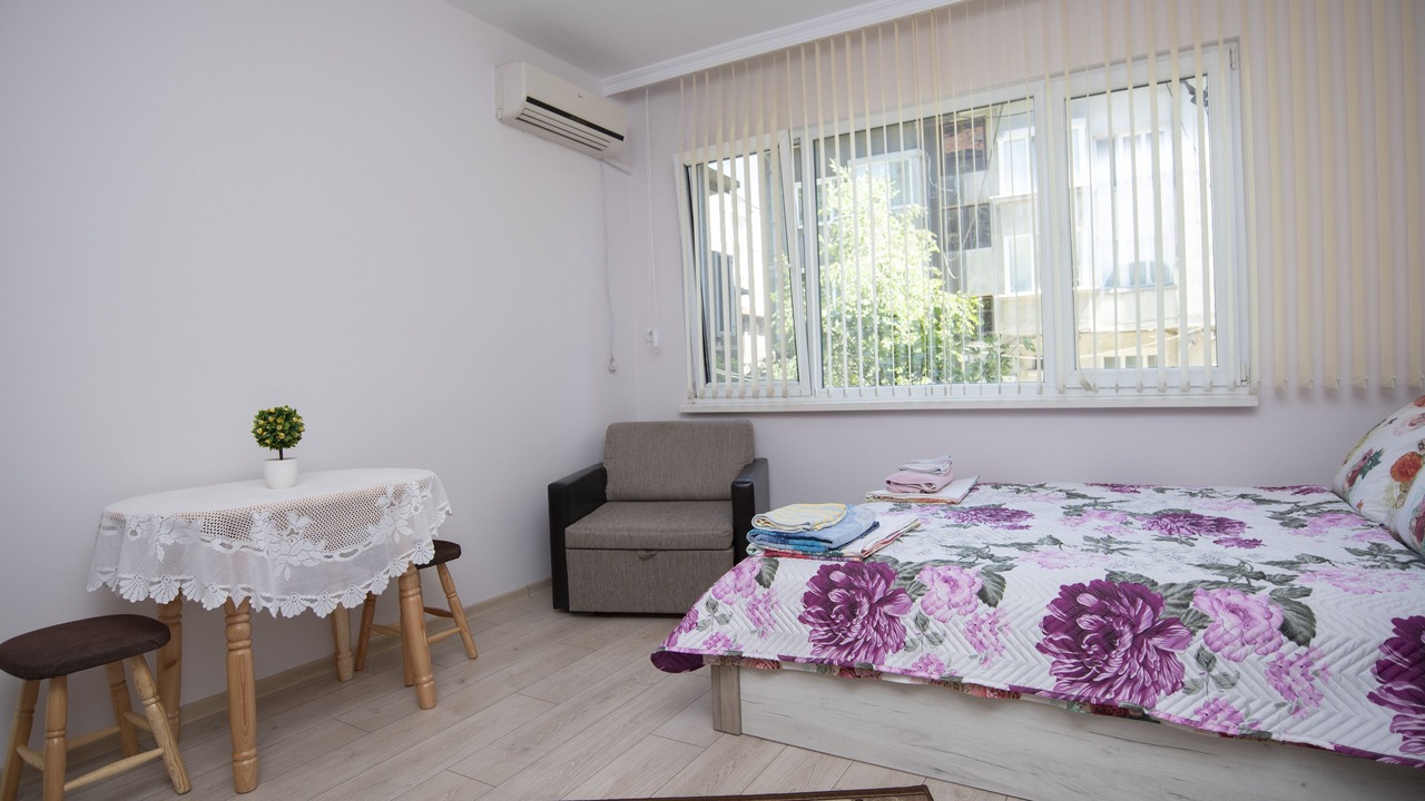 Photo of Bedroom in Burgas Center