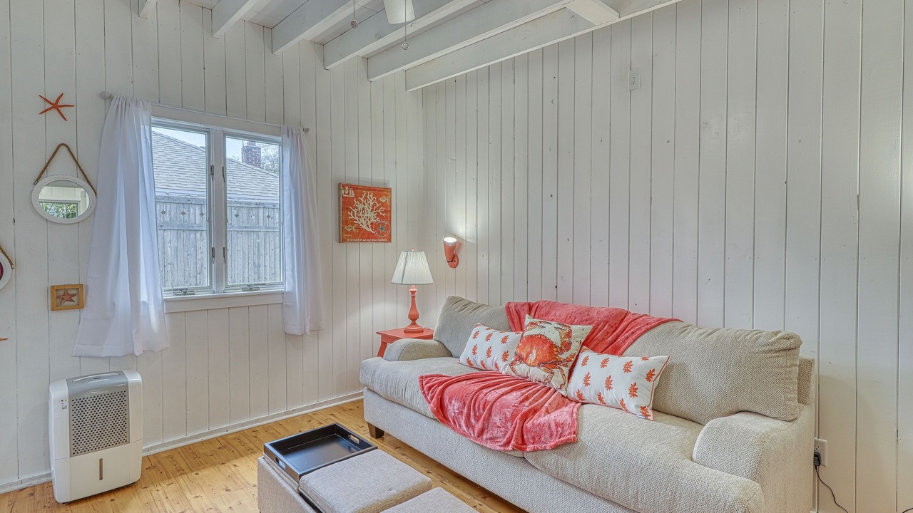 Photo of Livingroom in Ocean Bay Park