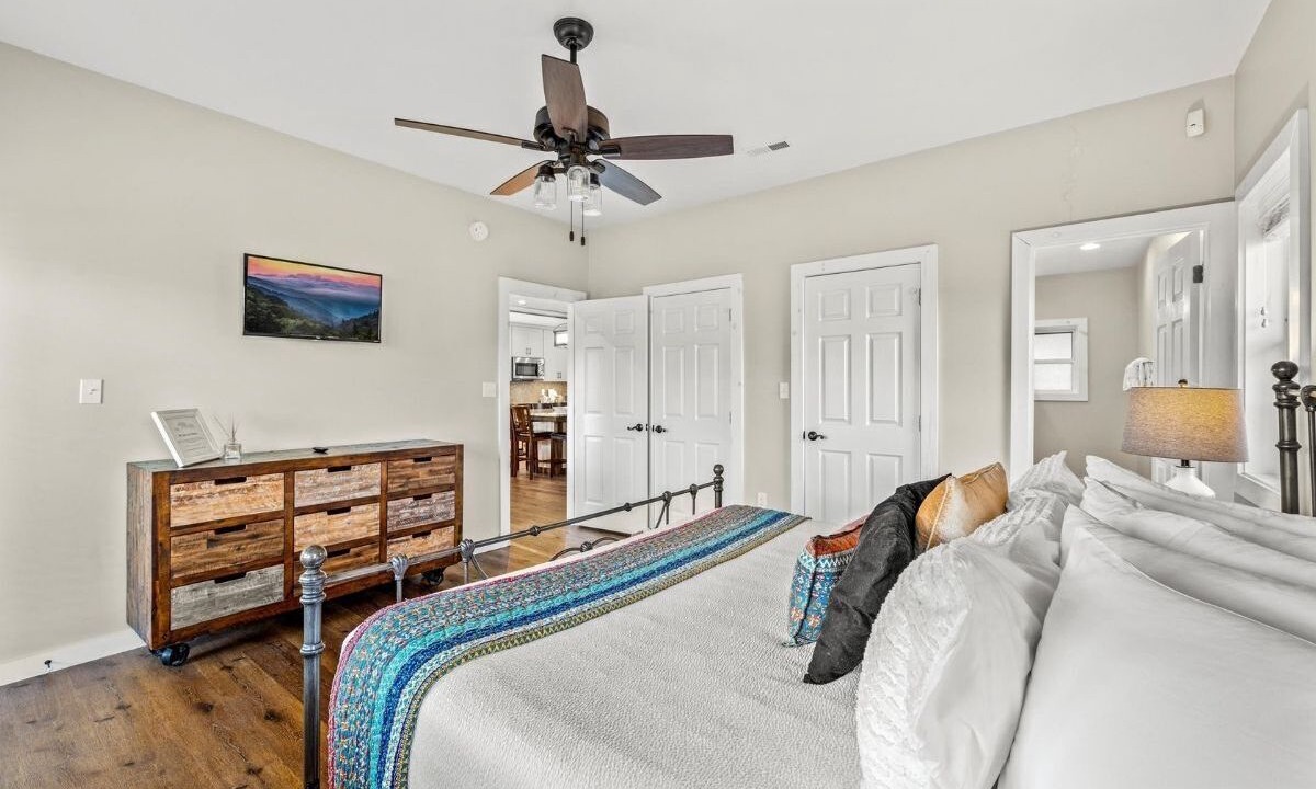 Photo of Bedroom in Chalet Village North