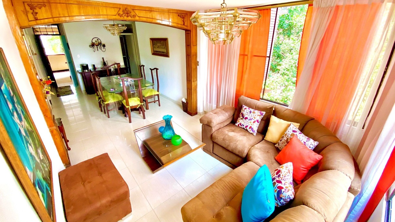 Photo of Livingroom in Cali