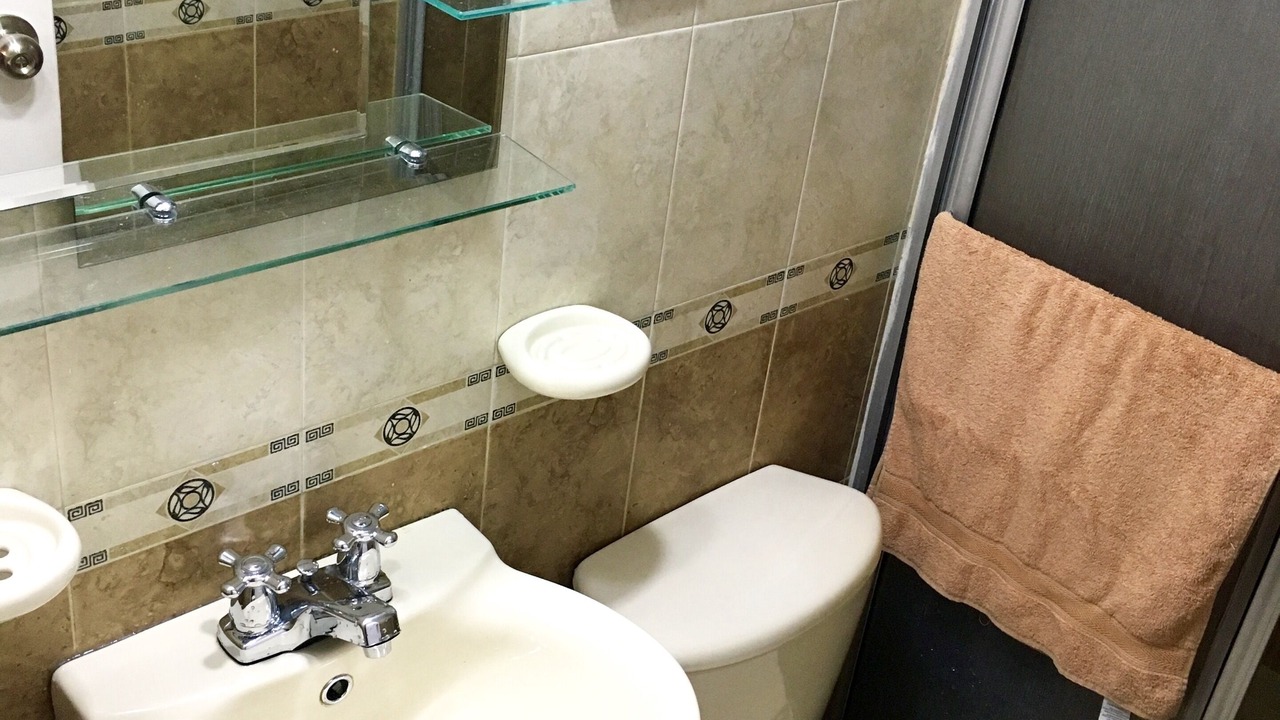Photo of Bathroom in Cali