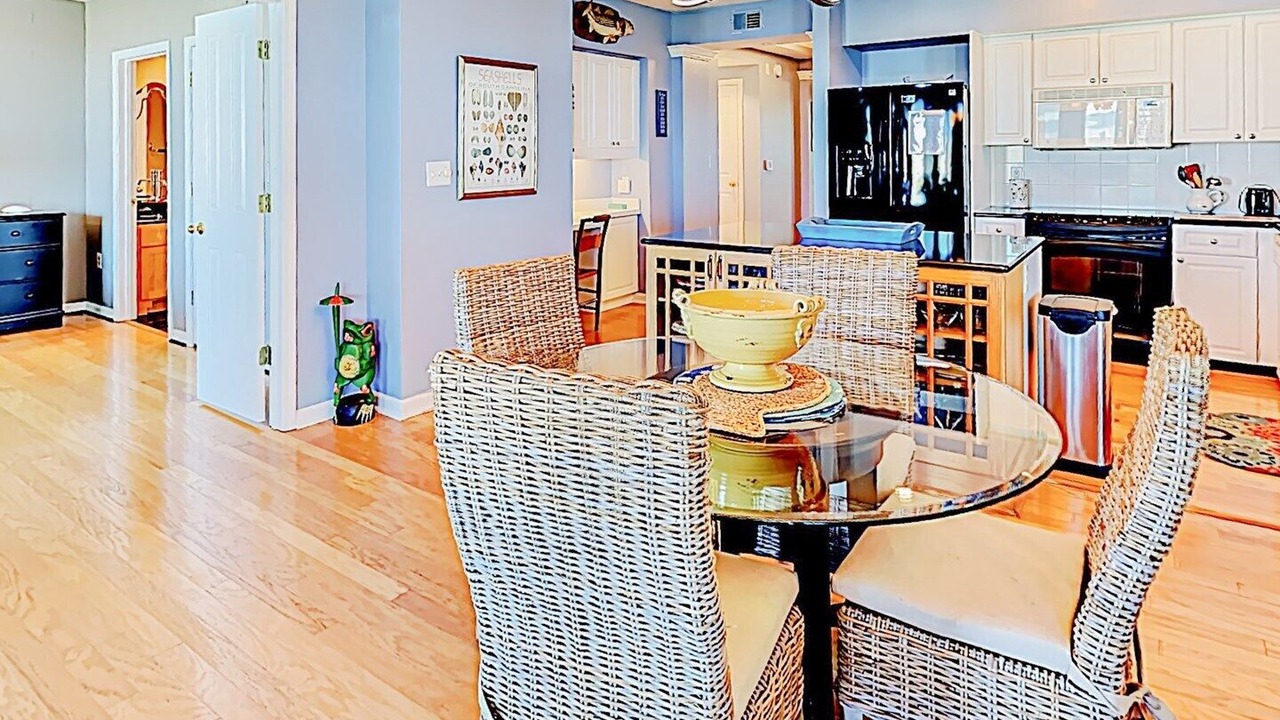 Photo of Livingroom in Litchfield by the Sea