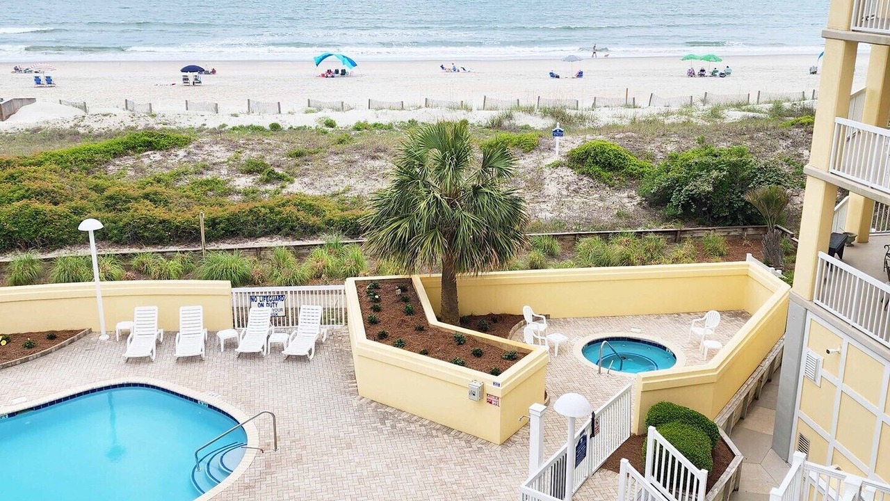Photo of Outdoor in Litchfield by the Sea