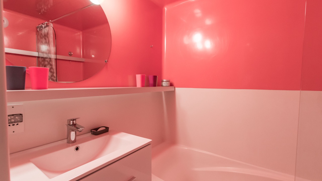 Photo of Bathroom in Arc-1800