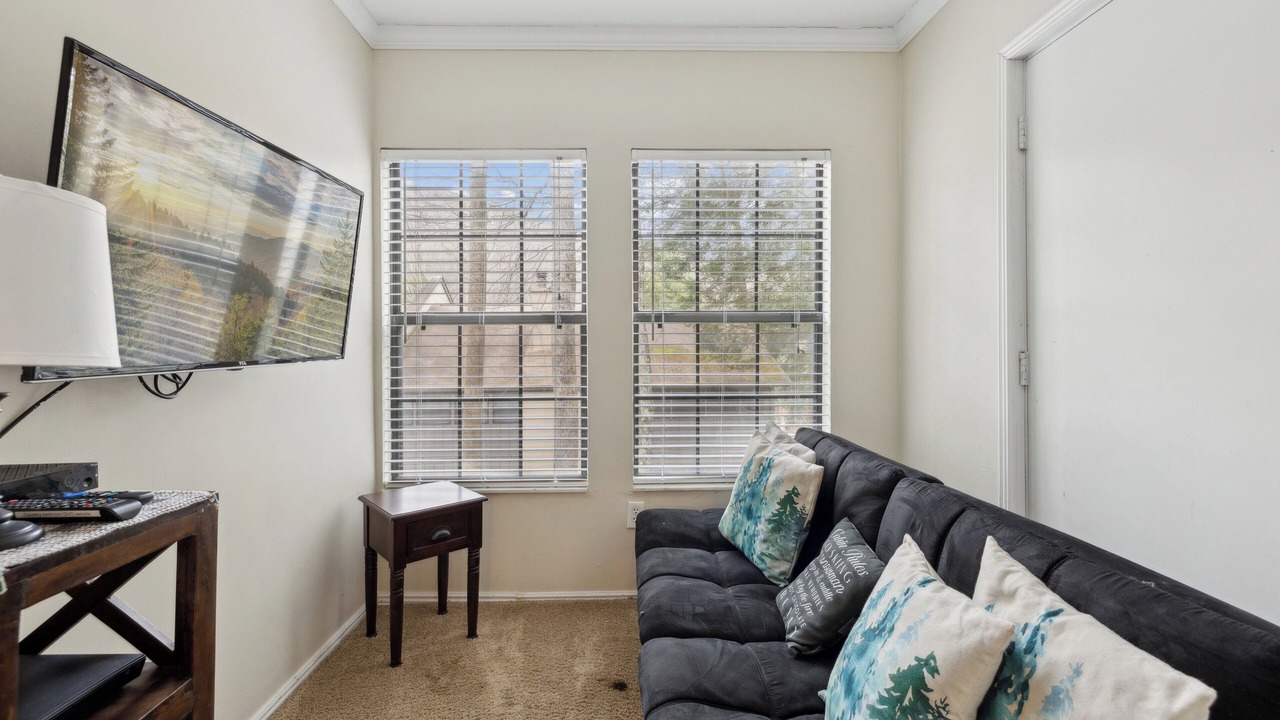 Photo of Livingroom in Chalet Village