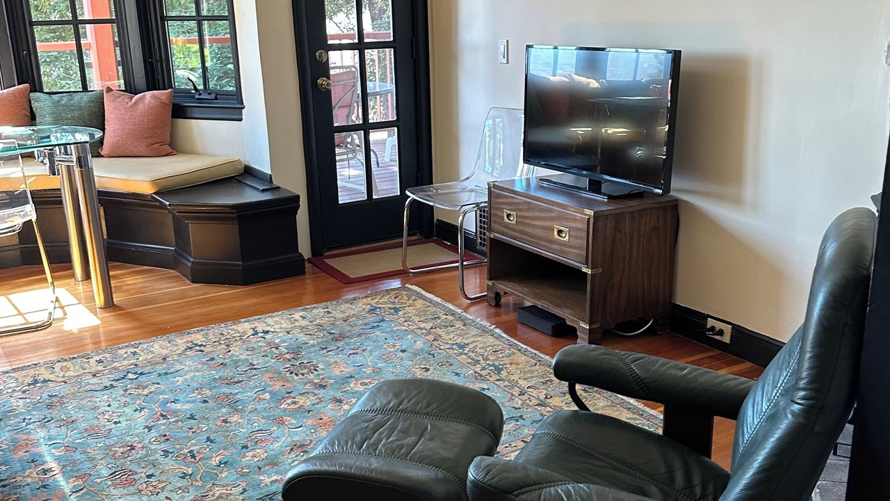 Photo of Livingroom in Berkeley Hills