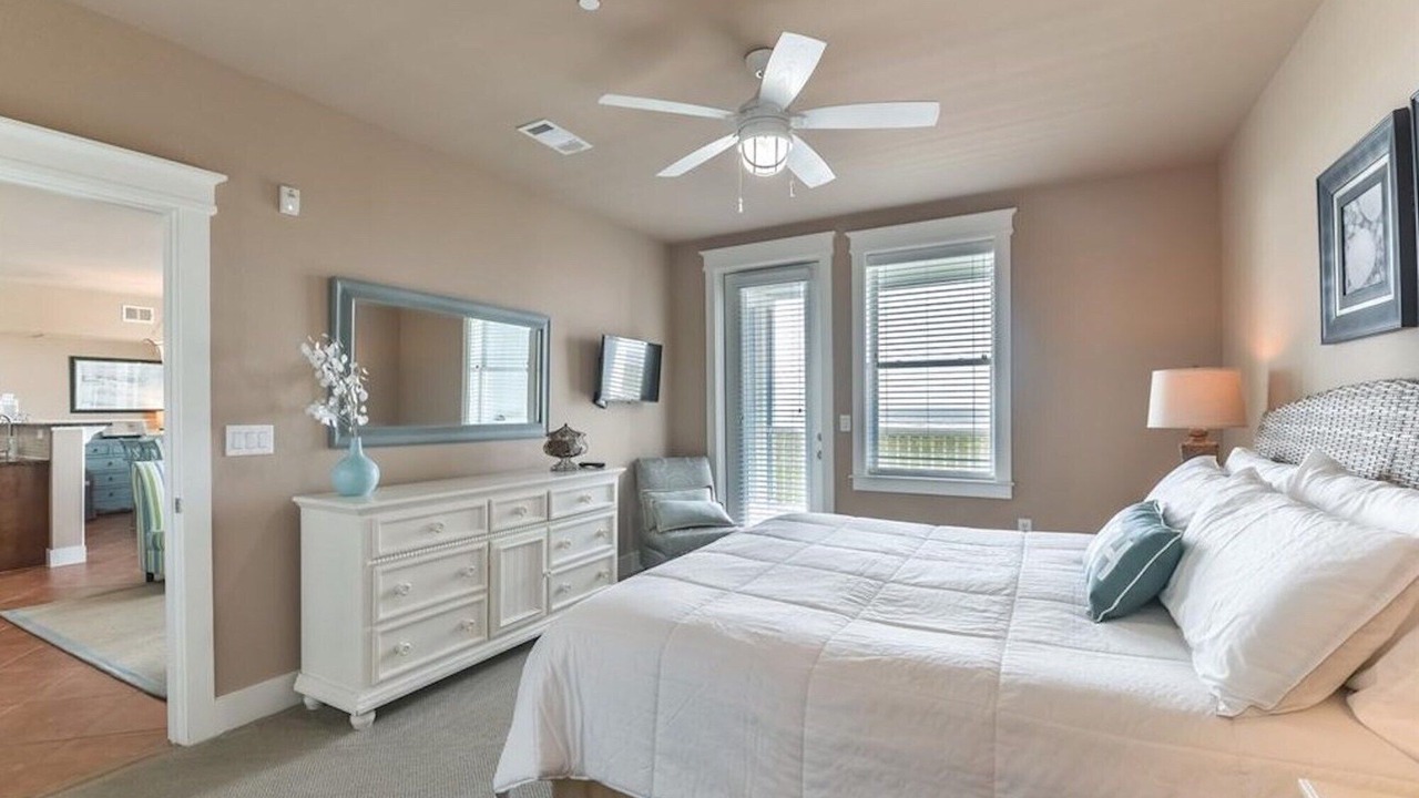Photo of Bedroom in Red Fish Cove