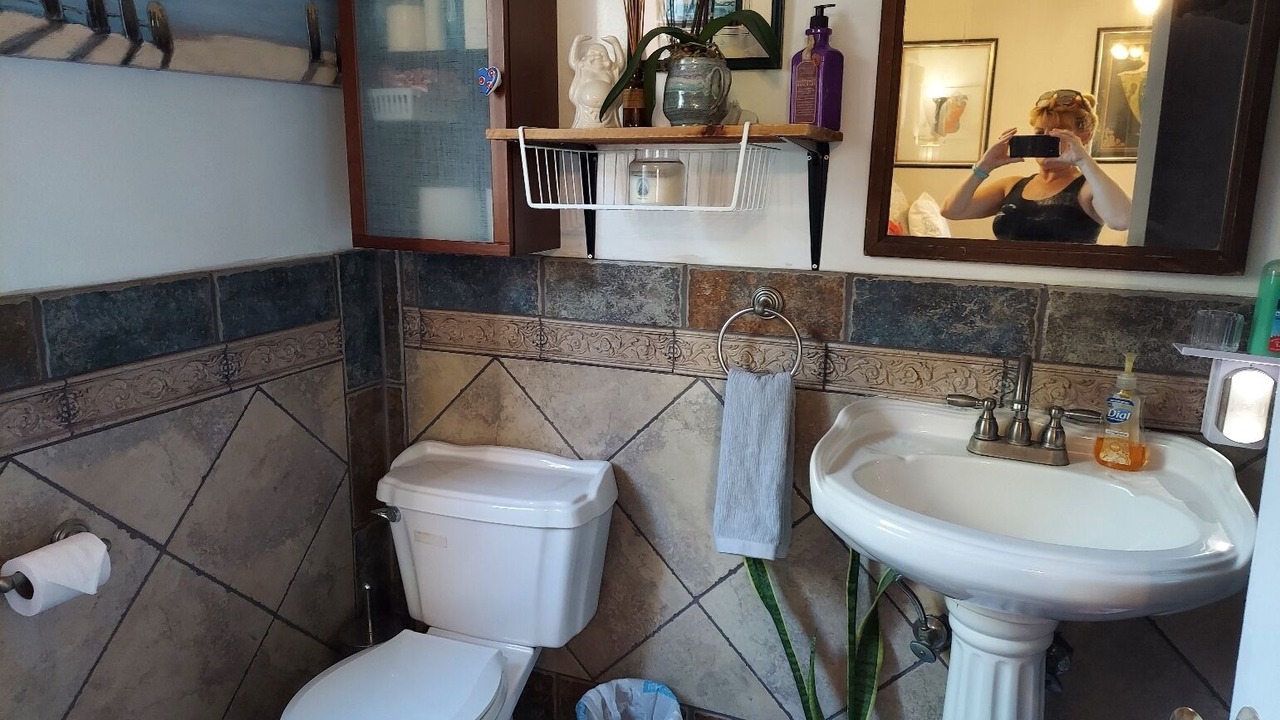 Photo of Bathroom in South Wrigley