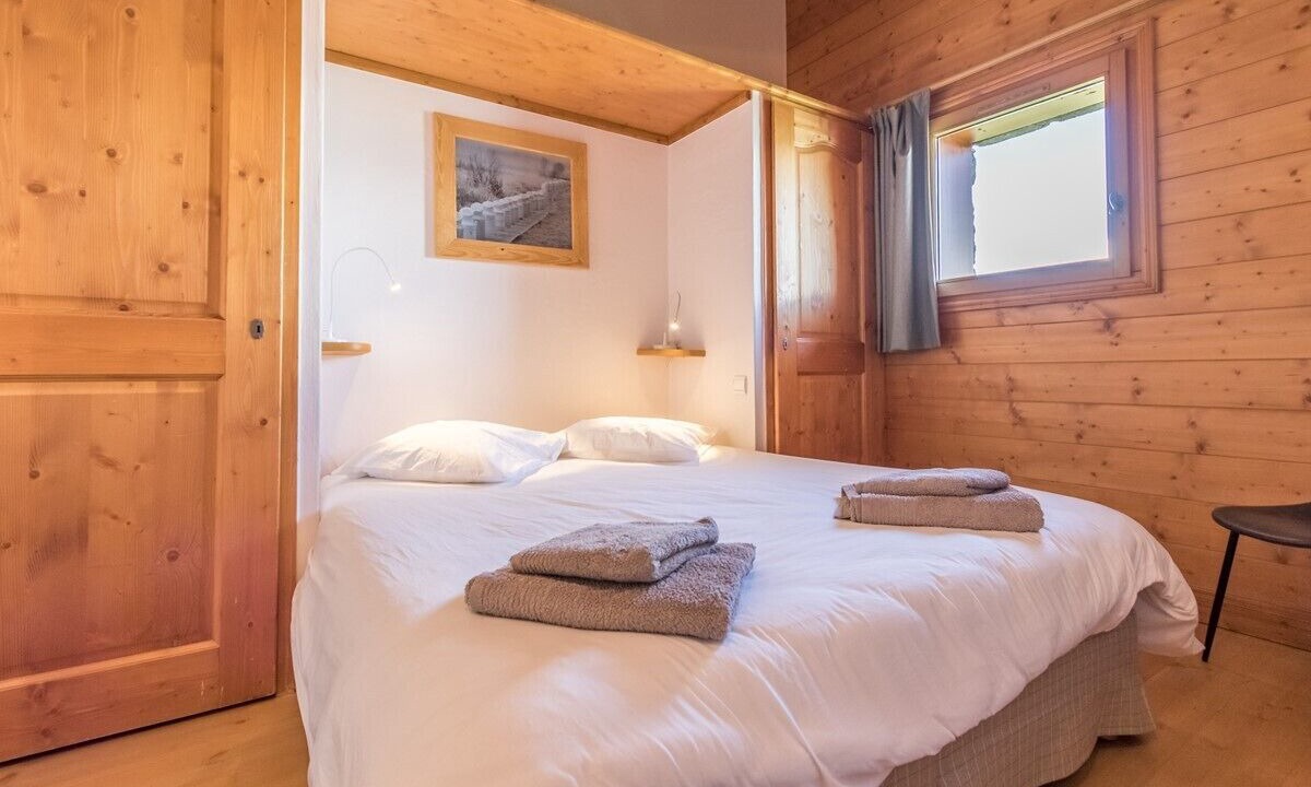 Photo of Bedroom in Arc-1800