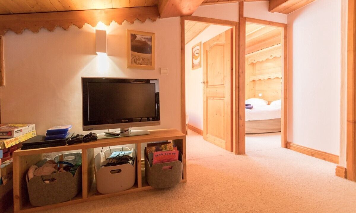 Photo of Bedroom in Arc-1800