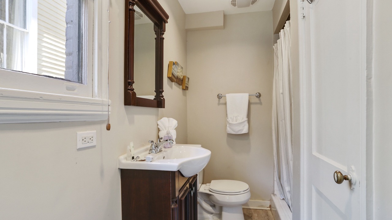 Photo of Bathroom in Touro