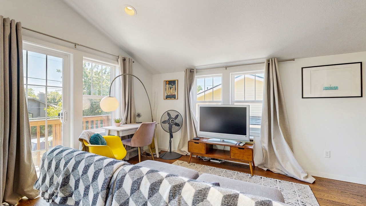 Photo of Bedroom in Alameda