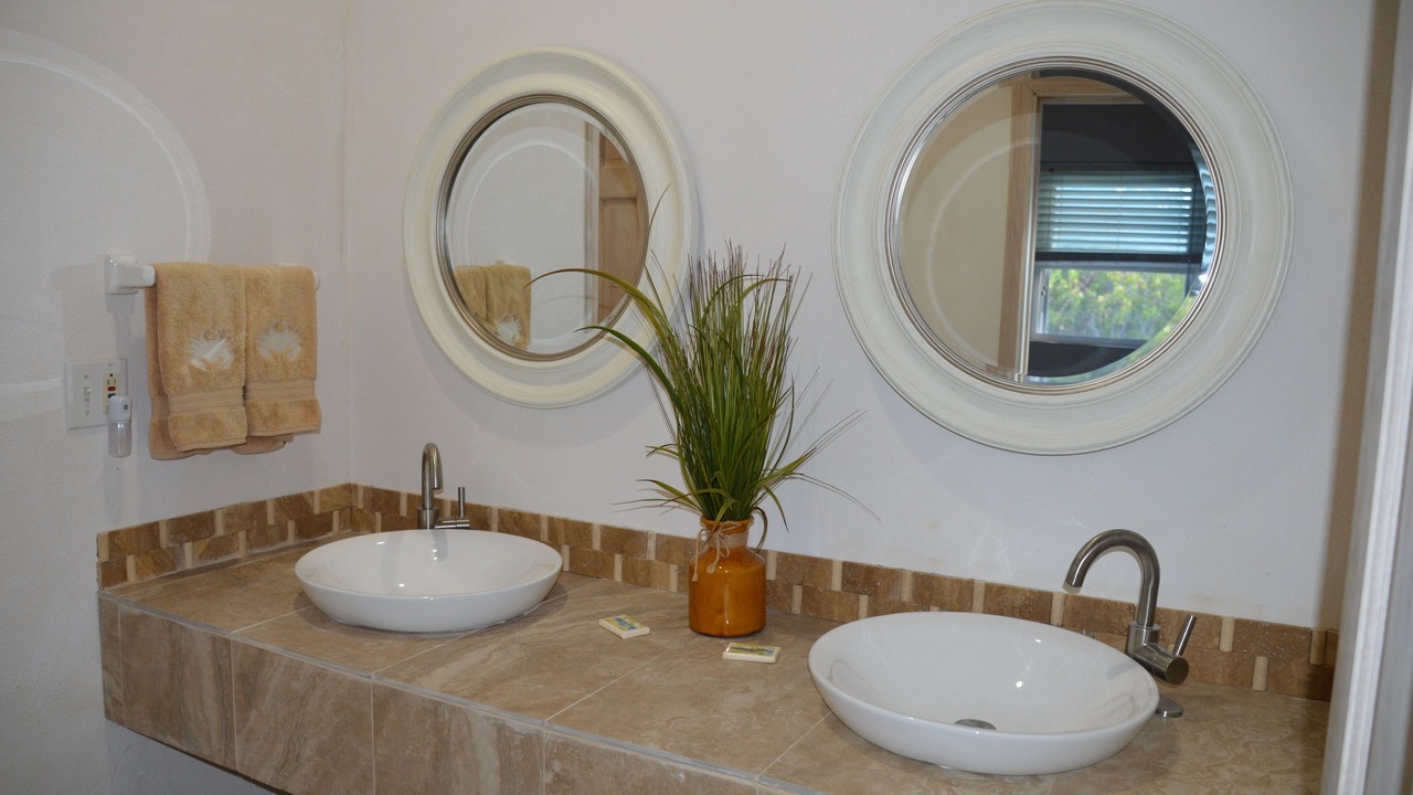 Photo of Bathroom in North Palmetto Point