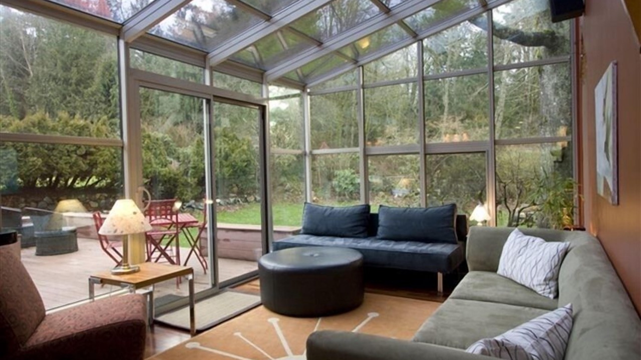 Photo of Bedroom in Alabama Hill