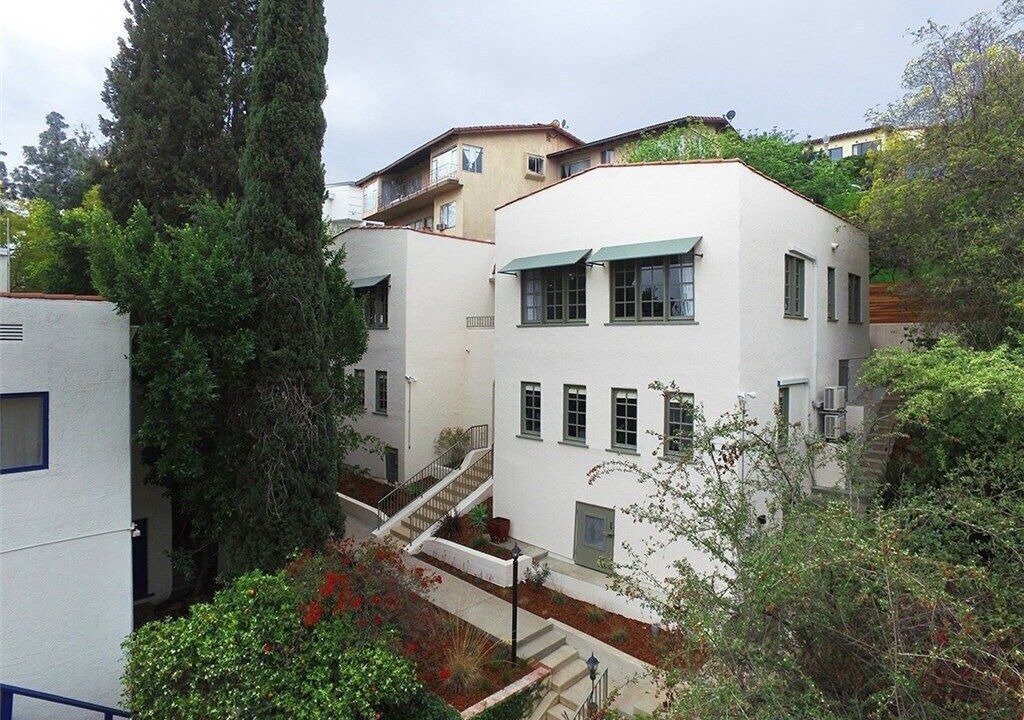 Photo of Others in Hollywood Hills