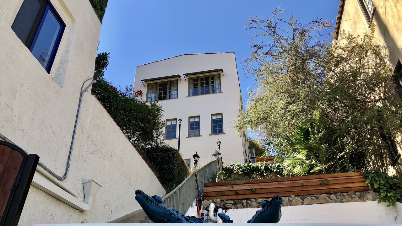 Photo of Others in Hollywood Hills