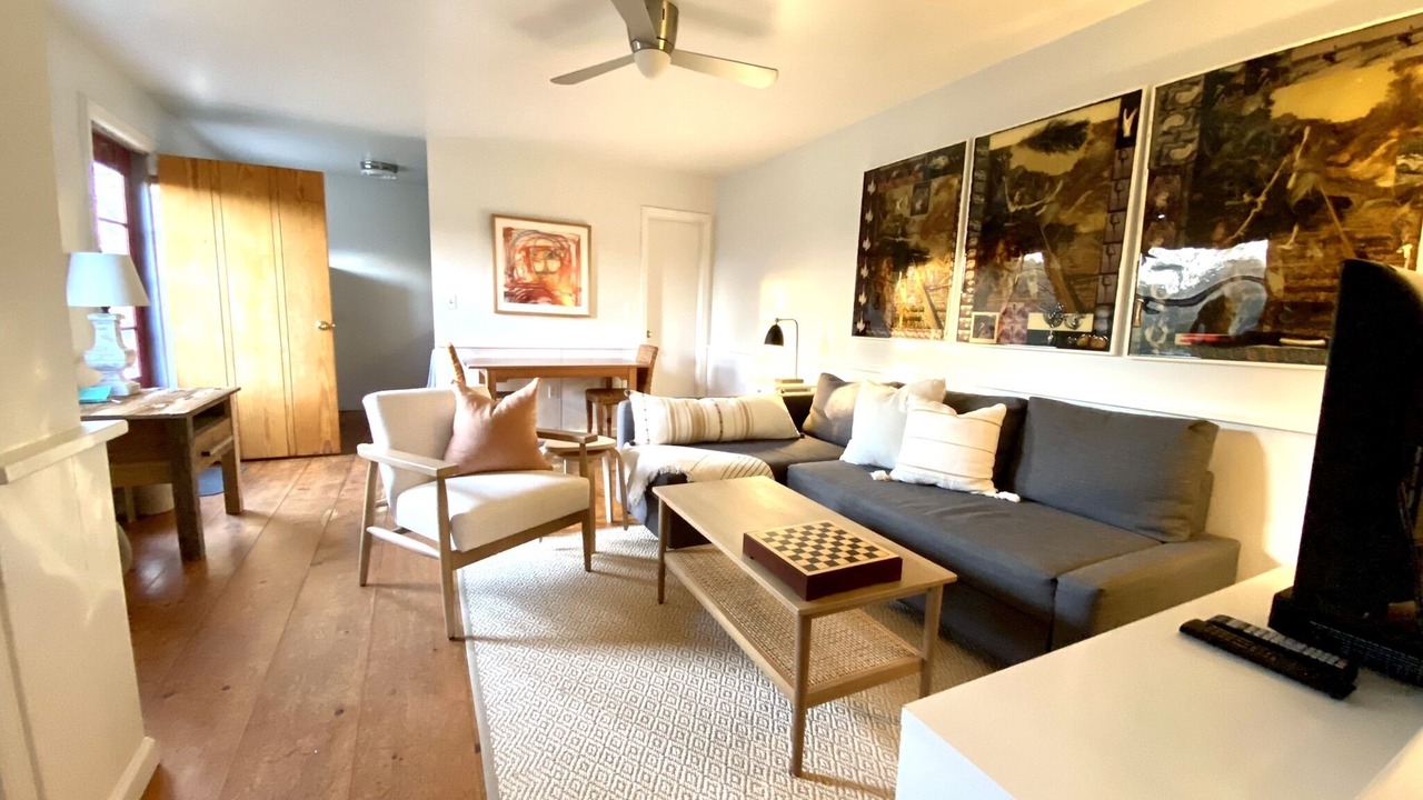 Photo of Livingroom in Montauk