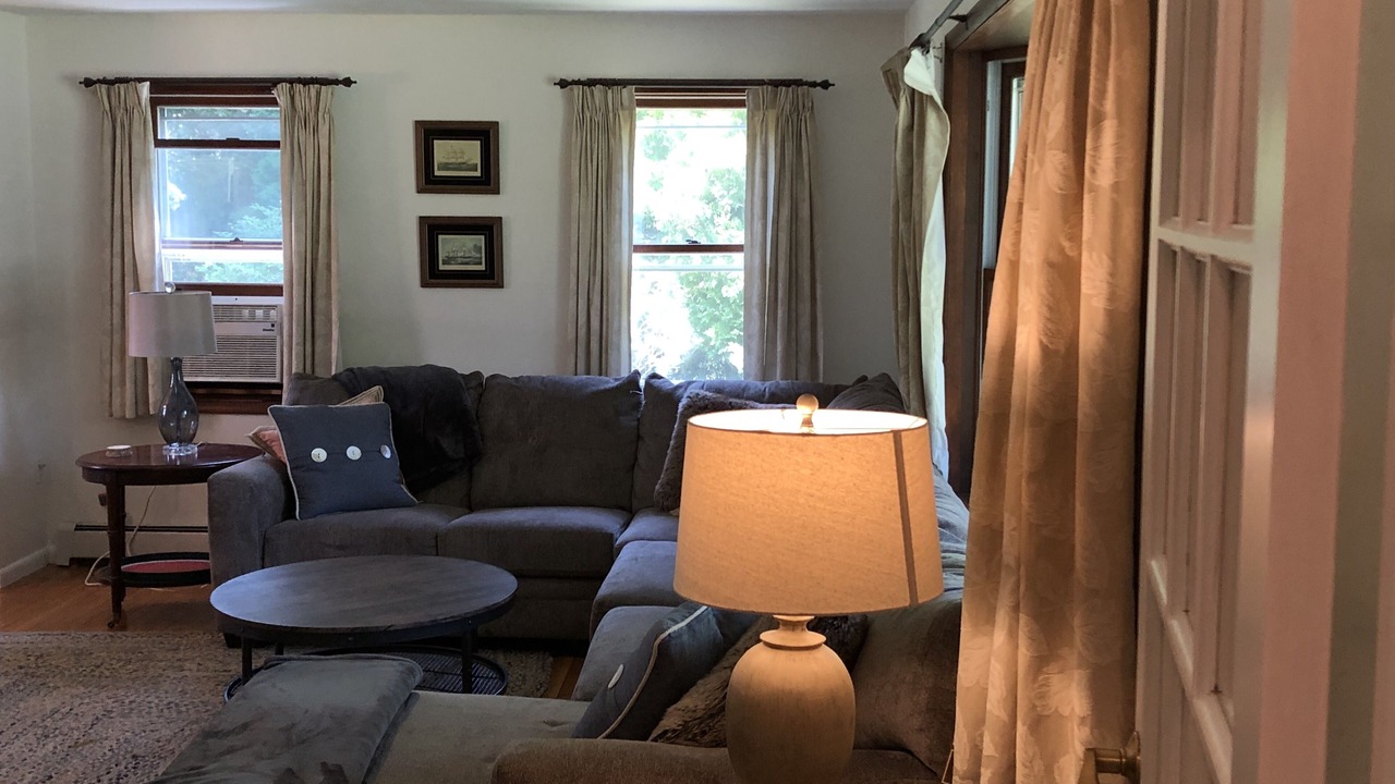 Photo of Livingroom in Mystic - New London