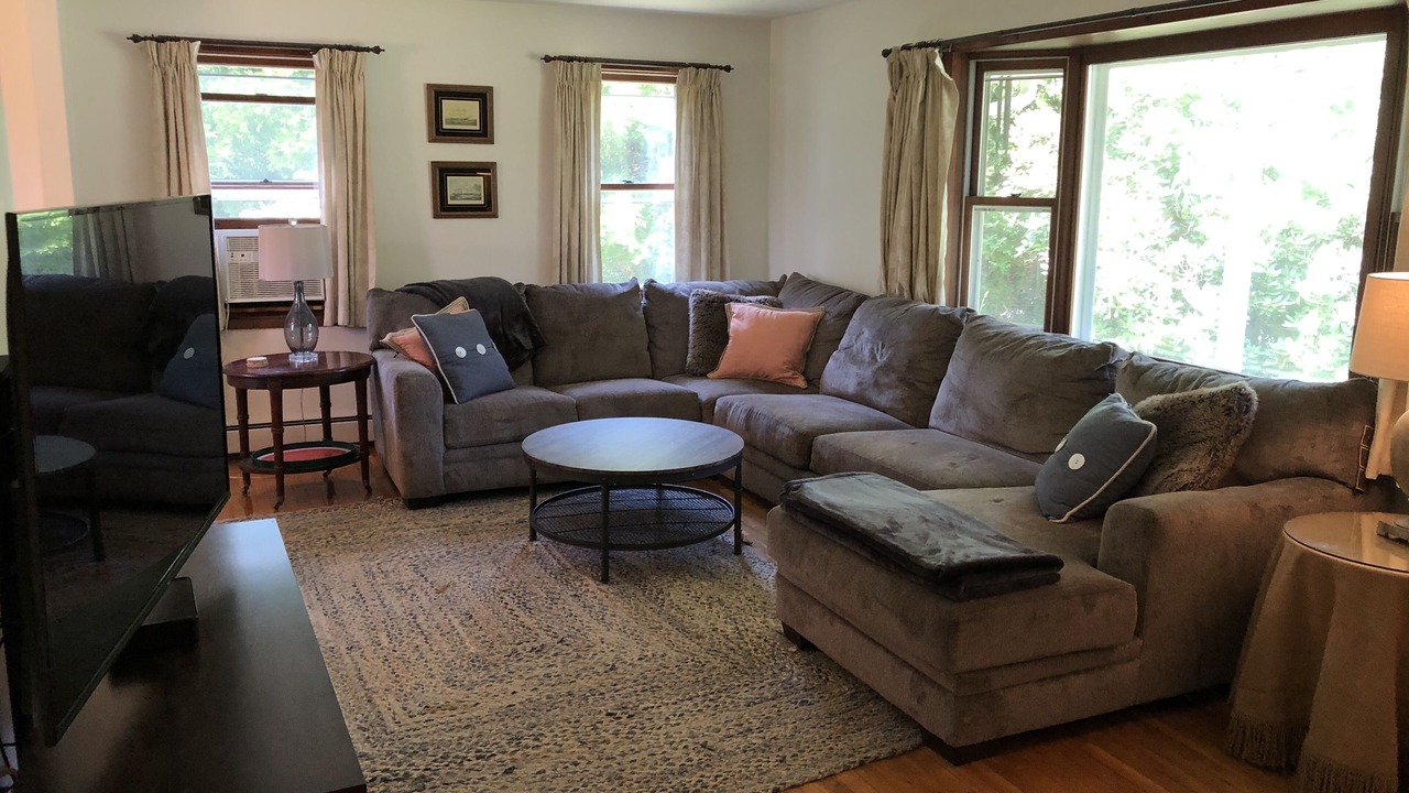 Photo of Livingroom in Mystic - New London