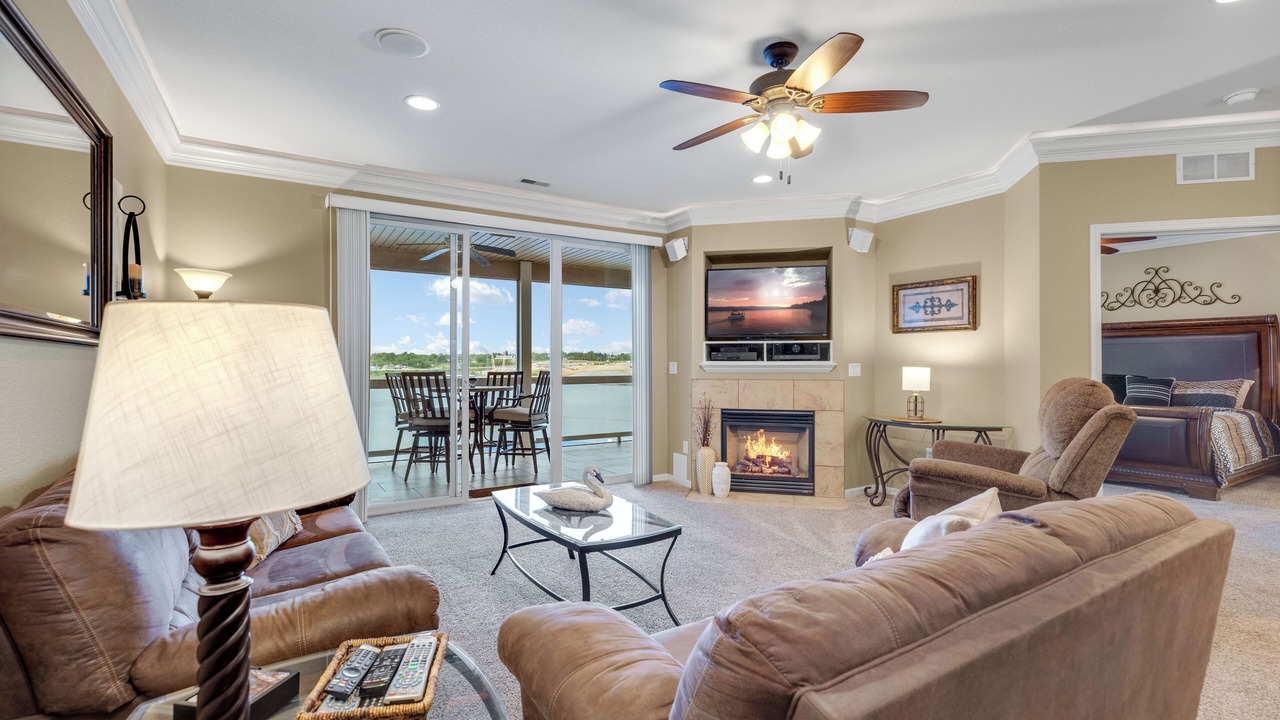 Photo of Livingroom in Osage Beach