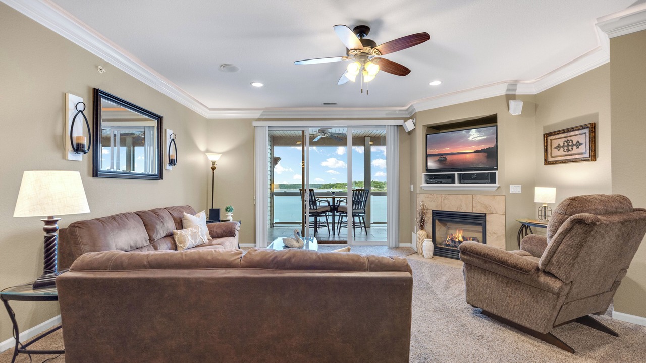 Photo of Livingroom in Osage Beach
