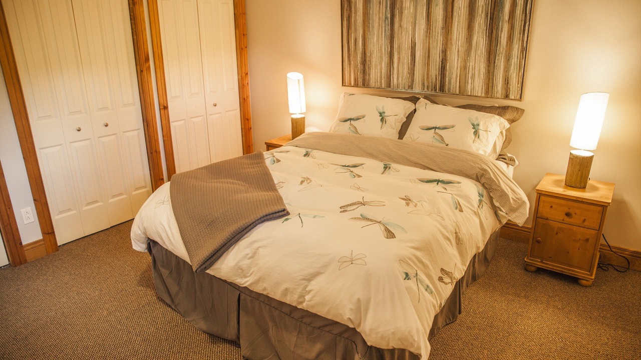 Photo of Bedroom in Petite-Riviere-Saint-Francois