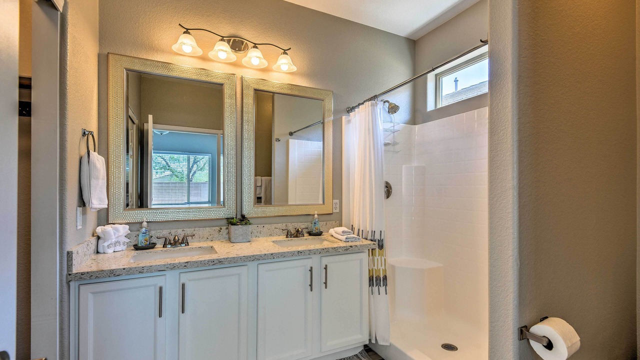 Photo of Bathroom in Gold Canyon