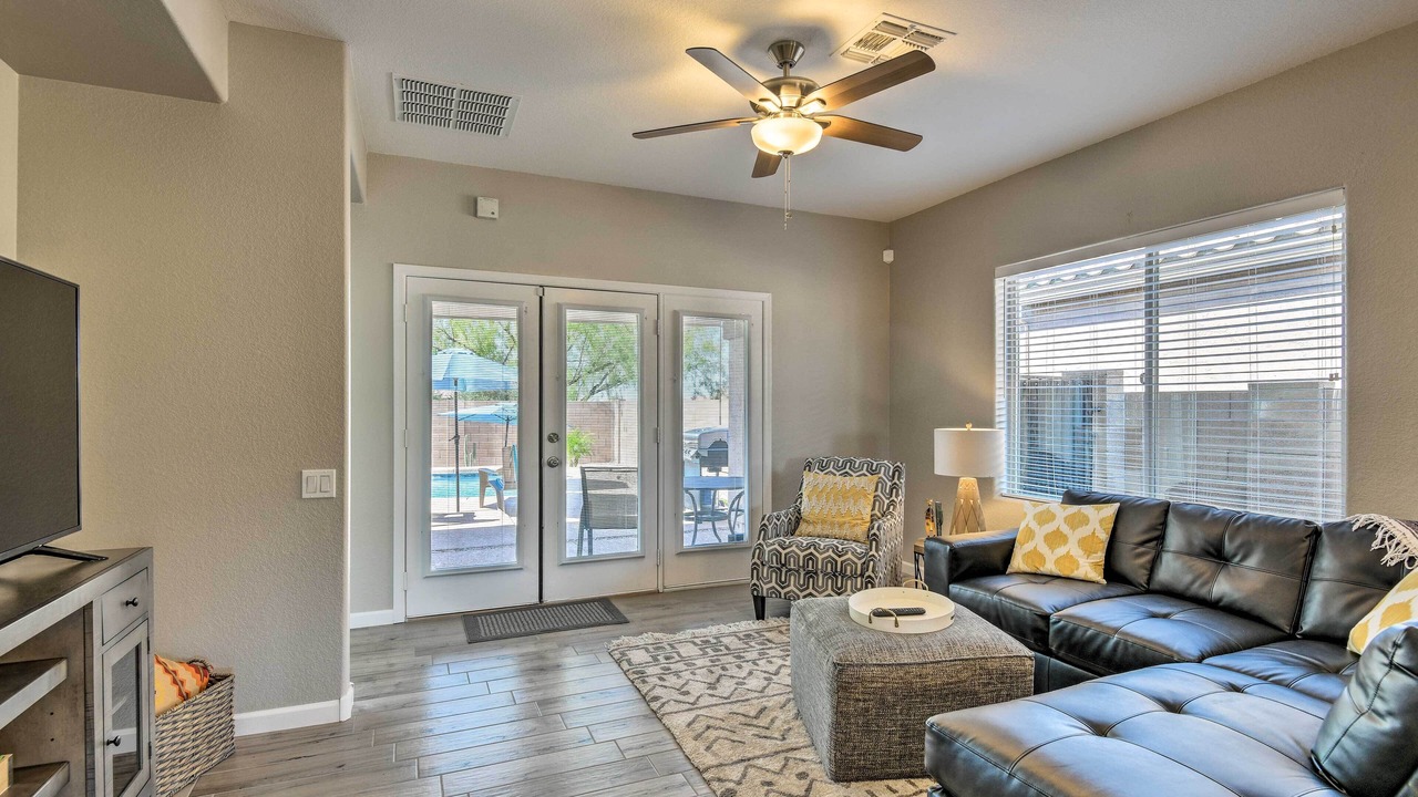 Photo of Livingroom in Gold Canyon