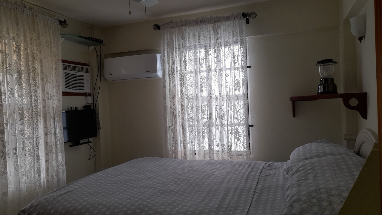 Photo of Bedroom in Ashton Hall