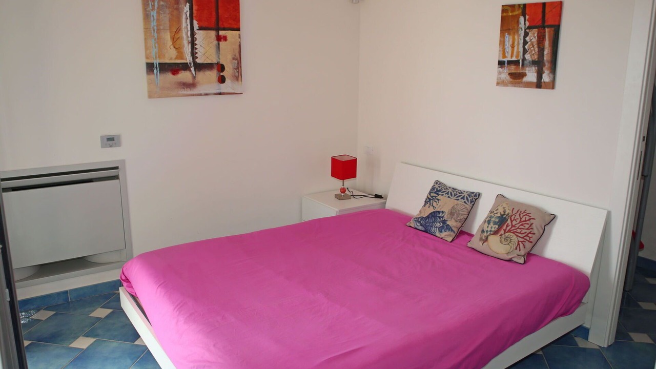 Photo of Bedroom in Latina Lido