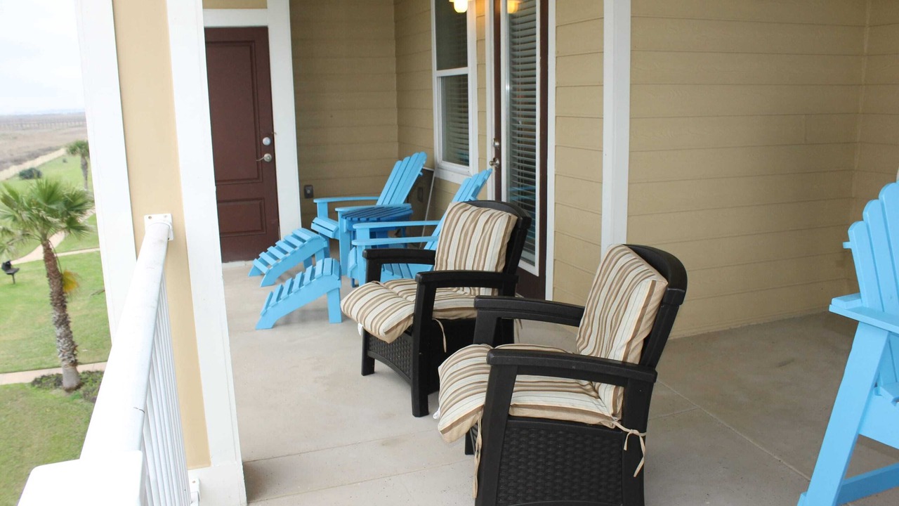 Photo of Patio Balcony in Red Fish Cove