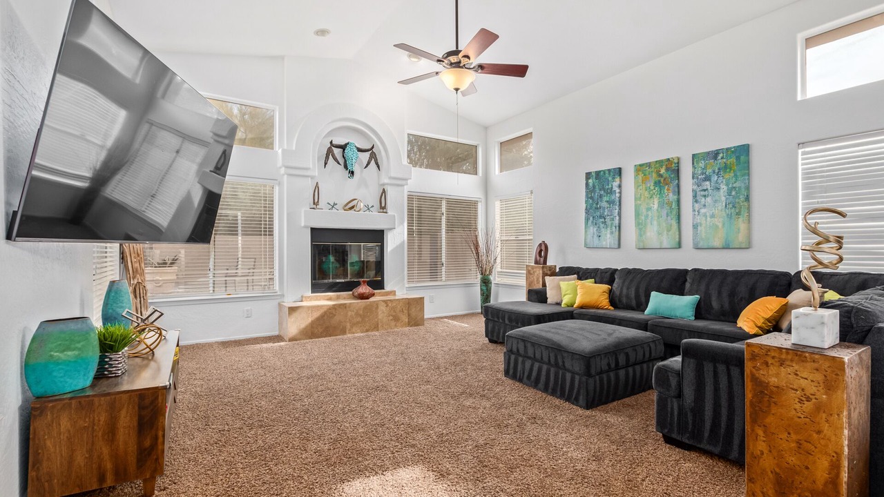 Photo of Livingroom in Foothills