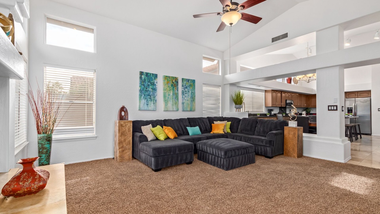 Photo of Livingroom in Foothills